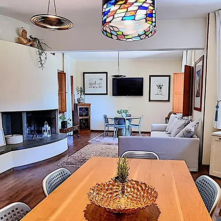 Apartament Iris Al Piano Terra Con Parcheggio Privato In Giardino E Patio In Centro Citta Senigallia